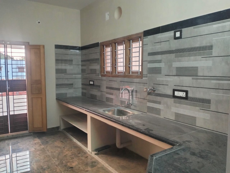 2 BHK House 1300 Sq.ft. for Sale in Nanjikottai, Thanjavur
