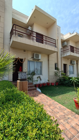 3 BHK Villa 1454 Sq.ft. for Sale in Chhatikara Road, Vrindavan