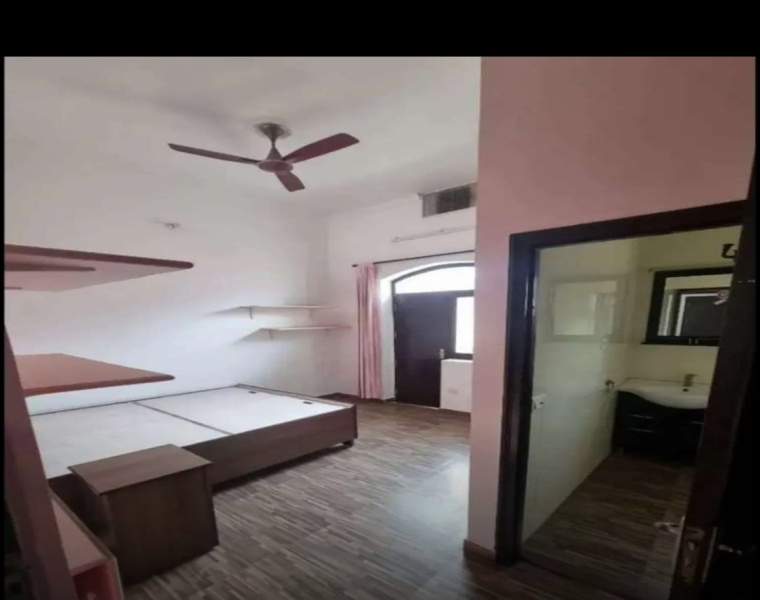  Studio Apartment 1100 Sq.ft. for Rent in Mission Compound, Jhansi