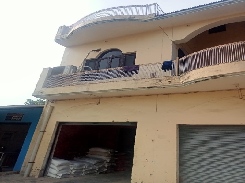  Showroom 1800 Sq.ft. for Rent in Kopaganj, Mau (Maunath Bhanjan)