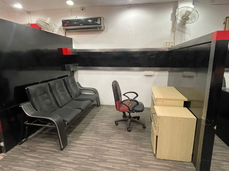  Office Space 550 Sq.ft. for Rent in Ranipur More, Haridwar