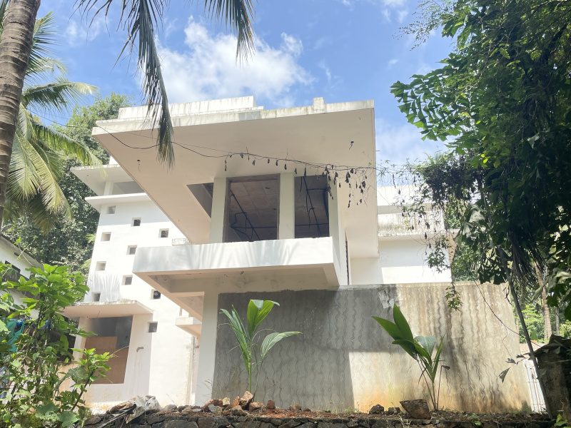 4 BHK Villa 3644 Sq.ft. for Sale in Munduparamba, Malappuram