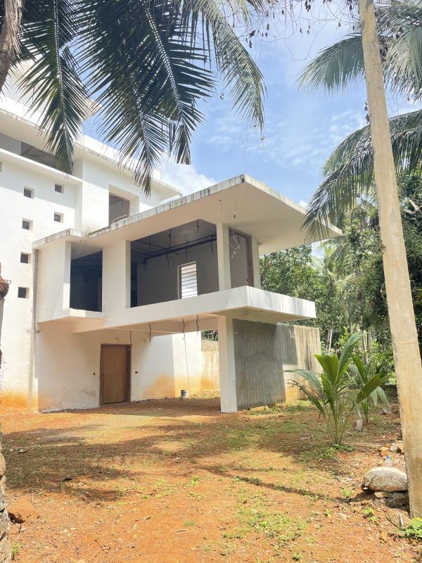 4 BHK Villa 3644 Sq.ft. for Sale in Munduparamba, Malappuram