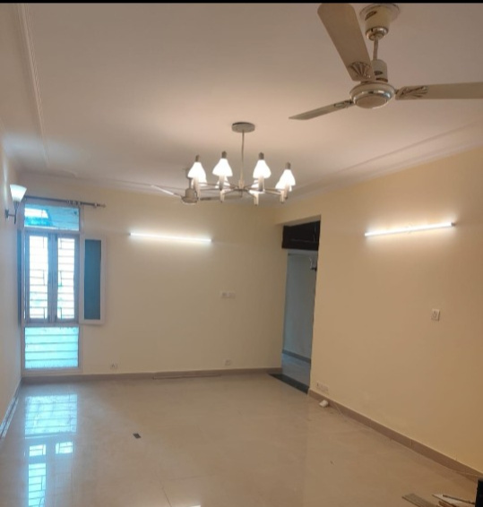 3 BHK Apartment 1350 Sq.ft. for Rent in Sector 47 Noida