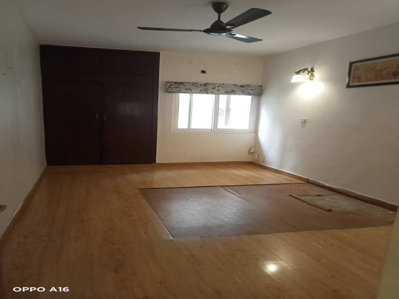 3 BHK Apartment 2400 Sq.ft. for Sale in Sector D Vasant Kunj, Delhi