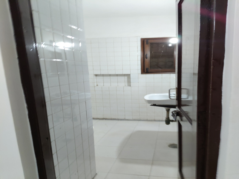 2.5 BHK Apartment 1700 Sq.ft. for Rent in Vasant Kunj, Delhi