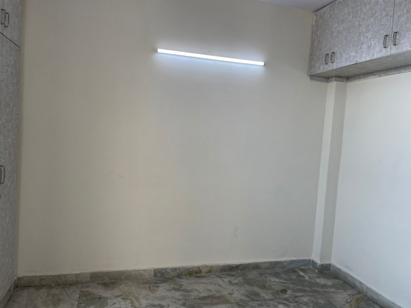 2 BHK Builder Floor 76 Sq. Yards for Sale in Ramprastha, Ghaziabad