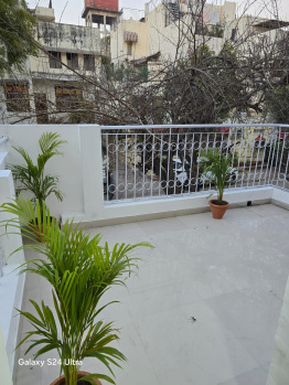 2 BHK Flat for Sale in Saket, Delhi