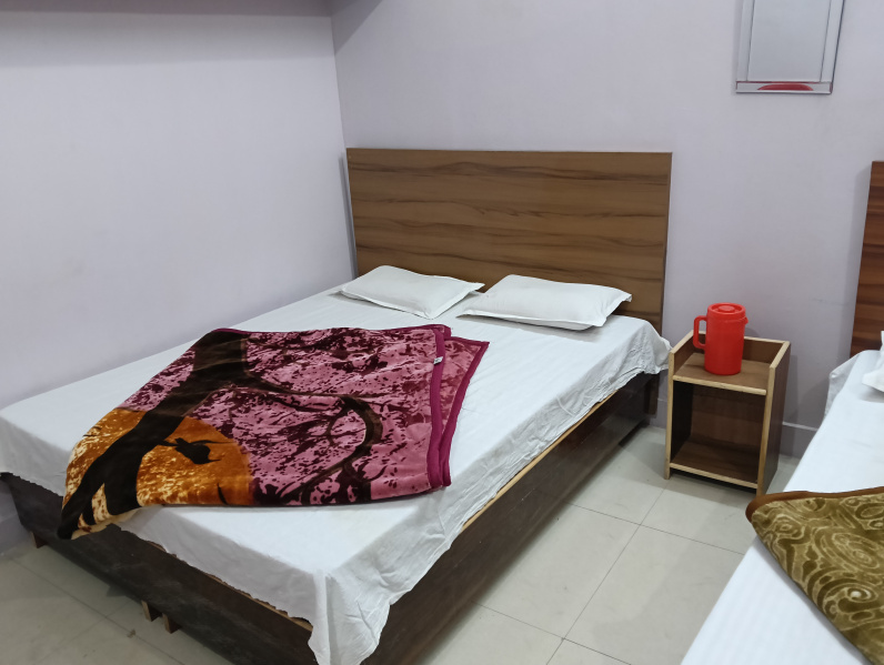  Hotels 8000 Sq.ft. for Rent in Naugaon, Uttarkashi