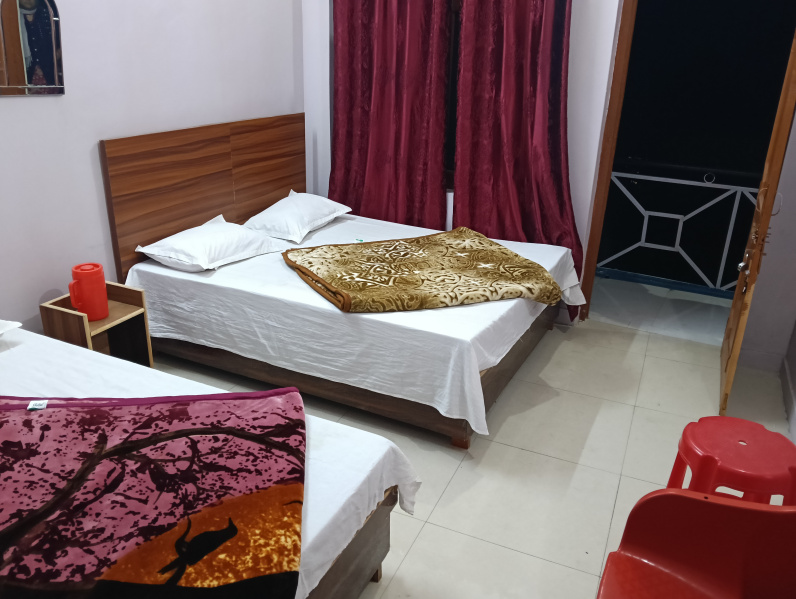  Hotels 8000 Sq.ft. for Rent in Naugaon, Uttarkashi