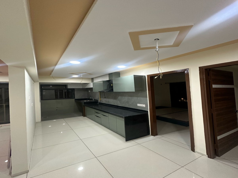 3 BHK 1495 Sq.ft. Apartment for Rent in Shela, Ahmedabad