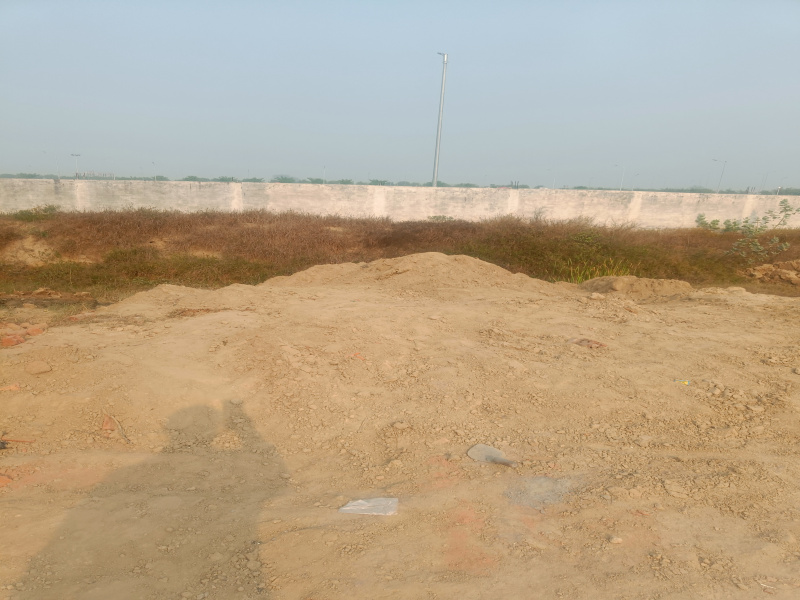  Residential Plot 105 Sq. Yards for Sale in Chhatikara Road, Chhatikara Road, Vrindavan