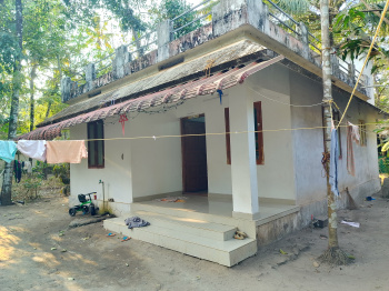 2 BHK House for Sale in Vadanappally, Thrissur