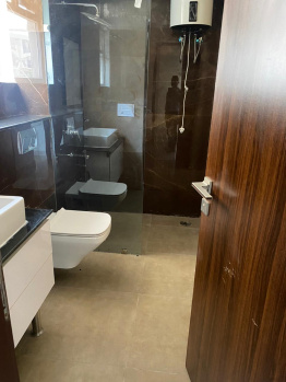  Penthouse for Sale in Airport Road, Zirakpur