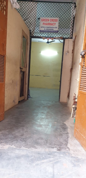  Warehouse 50 Sq. Yards for Rent in Vishwas Nagar, Delhi