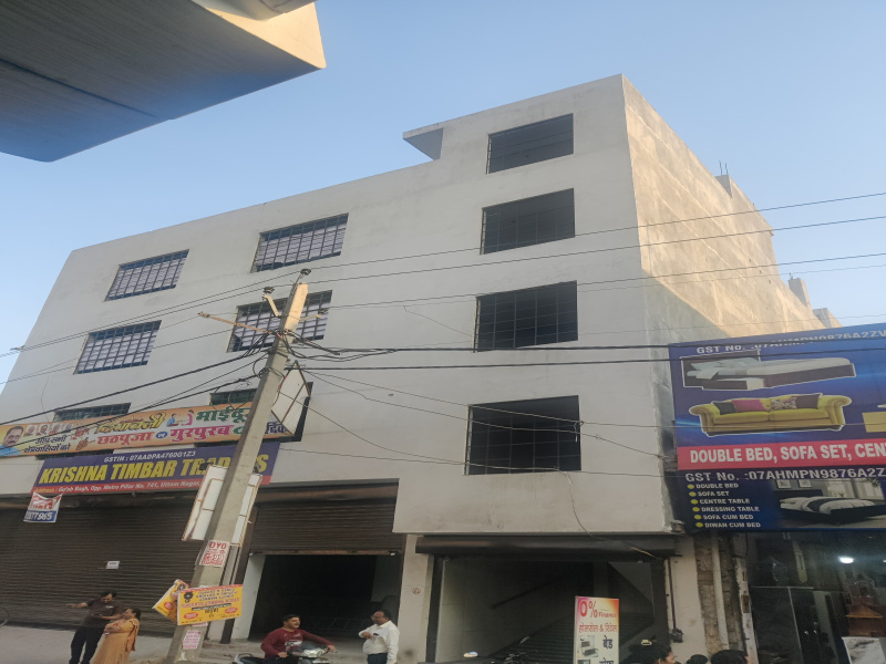  Commercial Shop 18900 Sq.ft. for Rent in Gulab Bagh, Nawada, Delhi