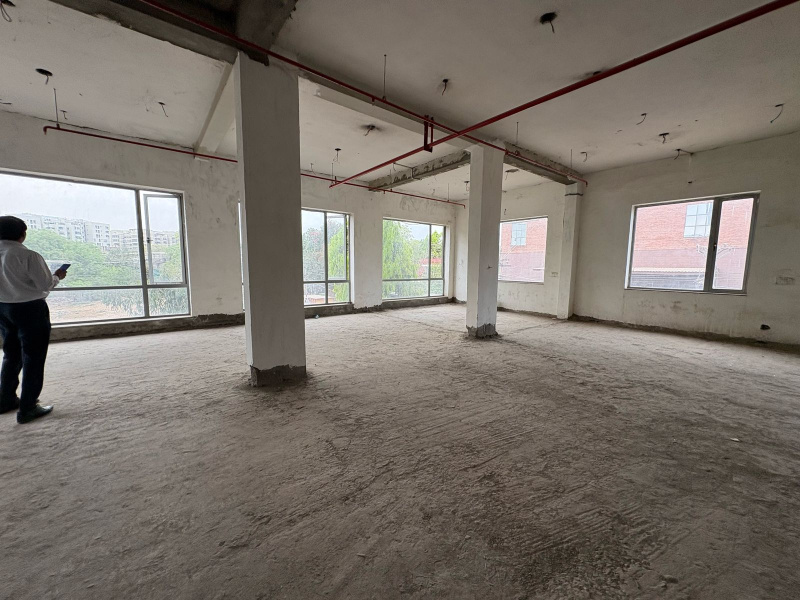  Factory 17000 Sq.ft. for Sale in Phase I Udyog Vihar, Gurgaon