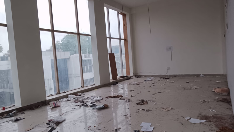  Factory 10000 Sq.ft. for Sale in Phase IV Udyog Vihar, Gurgaon