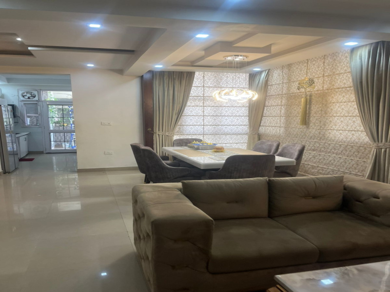 3 BHK Apartment 1960 Sq.ft. for Sale in VIP Road, Zirakpur