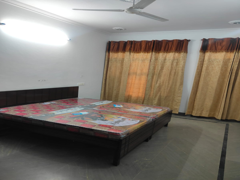2 BHK 1500 Sq.ft. Apartment for Rent in Lohgarh, Zirakpur