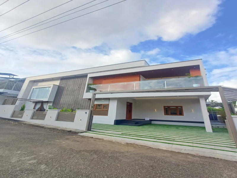 4 BHK House 2700 Sq.ft. for Sale in Pukkattupady, Ernakulam