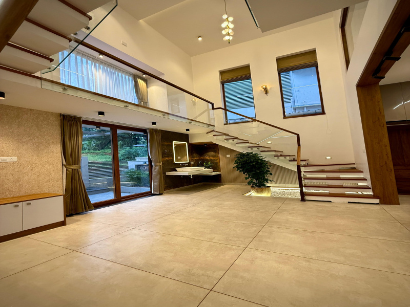 4 BHK House 2700 Sq.ft. for Sale in Pukkattupady, Ernakulam