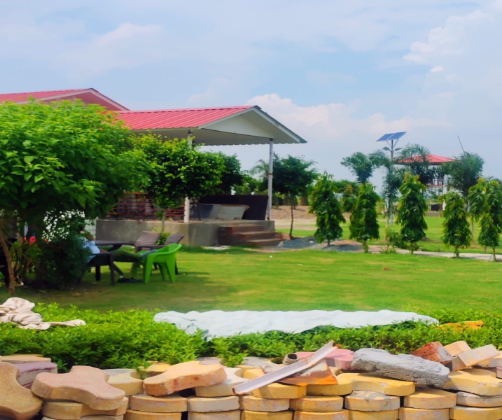 2 BHK 1500 Sq. Yards Farm House for Sale in Manjhawali Village, Faridabad