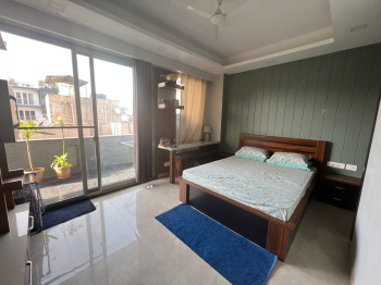 3.0 BHK Builder Floors for Rent in Nirvana Country, Gurgaon