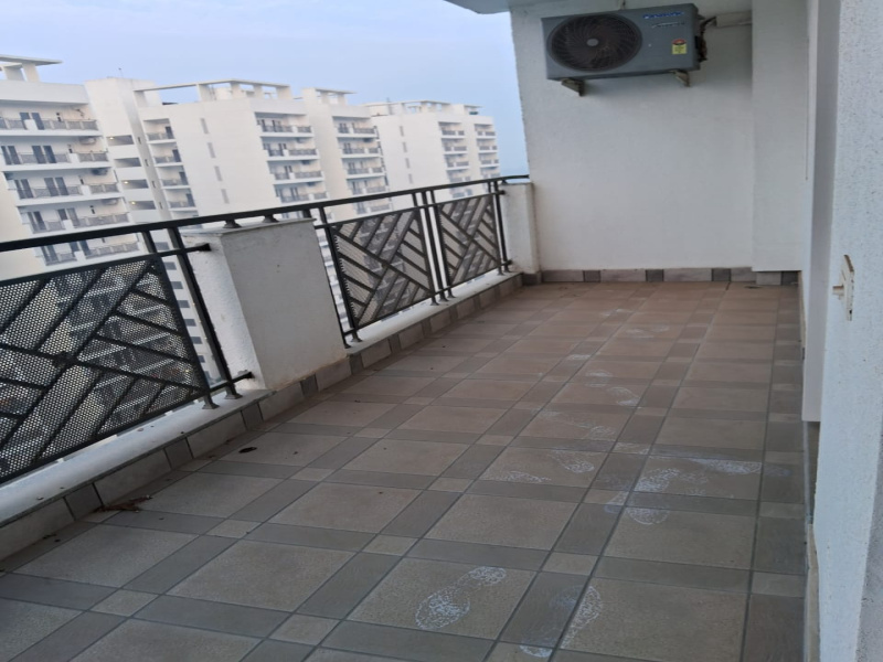 4.5 BHK 2600 Sq.ft. Apartment for Sale in Sohna, Gurgaon