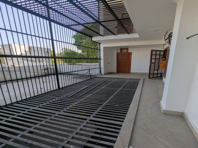 3.5 BHK House 250 Sq. Meter for Rent in Omicron 2, Greater Noida