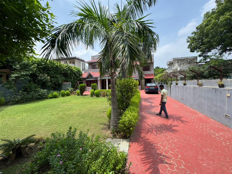 6 BHK House 500 Sq. Meter for Sale in Sigma 2, Greater Noida