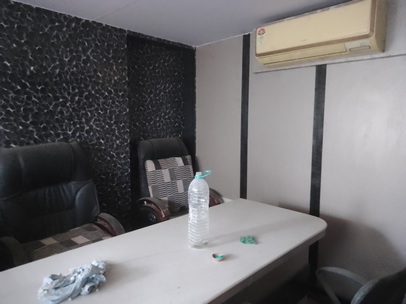  Office Space 200 Sq.ft. for Rent in Andheri Kurla Road, Andheri East, Mumbai