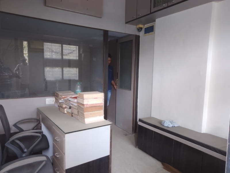  Office Space 200 Sq.ft. for Rent in Andheri Kurla Road, Andheri East, Mumbai