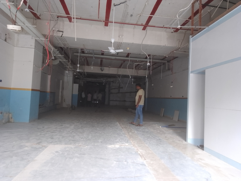  2500 Sq.ft. Showroom for Rent in Andheri Kurla Road, Andheri East, Mumbai