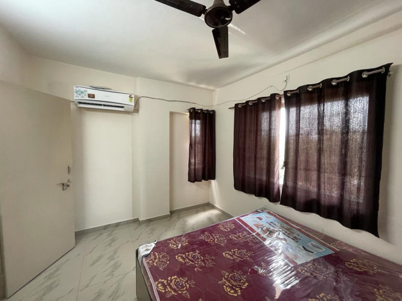 2 BHK Apartment 1280 Sq.ft. for Rent in Dindoli, Surat