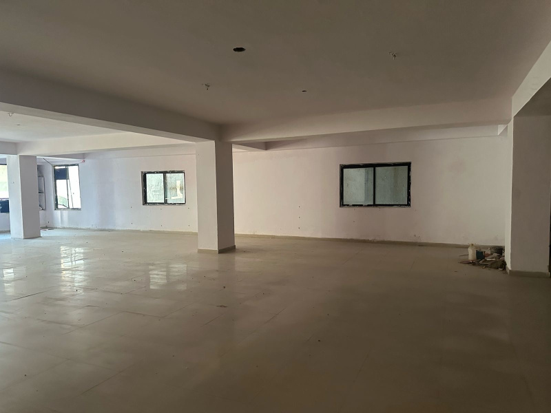  Office Space 3814 Sq.ft. for Sale in R N T Marg, Indore