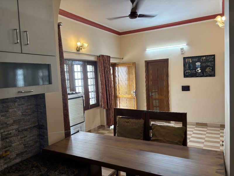 1 BHK House 1000 Sq.ft. for Rent in Sector 22 Noida