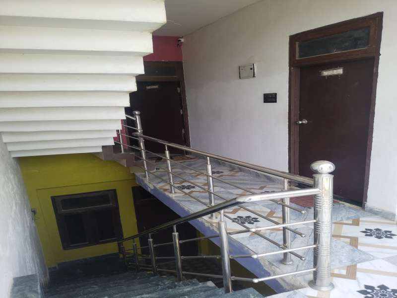 6 BHK House 810 Sq.ft. for Sale in Lolai, Lucknow