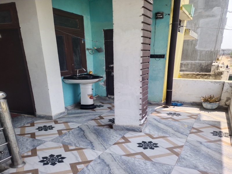 6 BHK House 810 Sq.ft. for Sale in Lolai, Lucknow