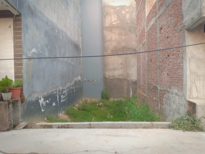  Residential Plot 72 Sq. Yards for Sale in Najafgarh, Delhi