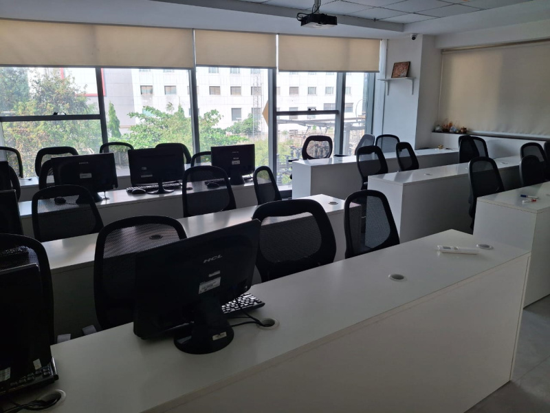  Office Space 2500 Sq.ft. for Rent in Madhapur, Hyderabad