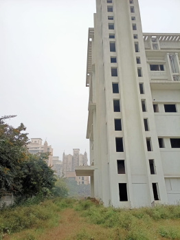  Business Center for Sale in Yamuna Expressway, Greater Noida