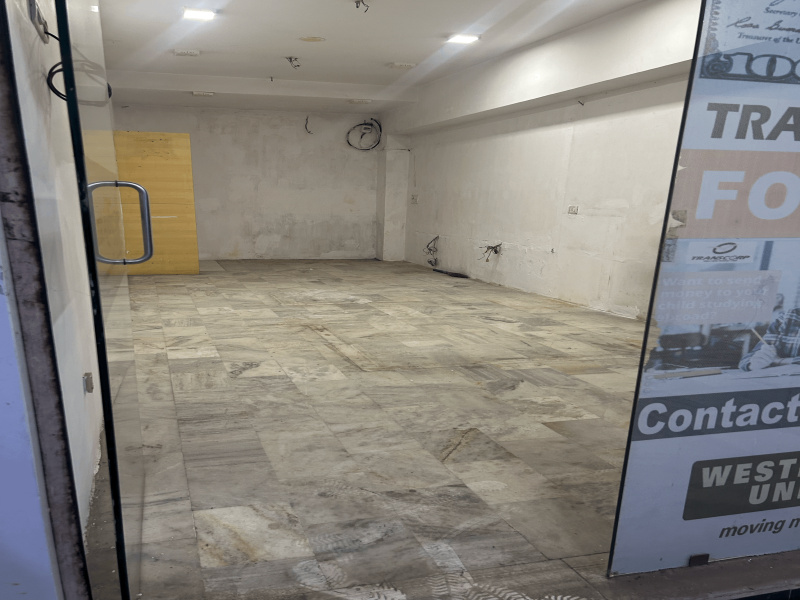  Commercial Shop 500 Sq.ft. for Rent in Race Course Circle, Vadodara