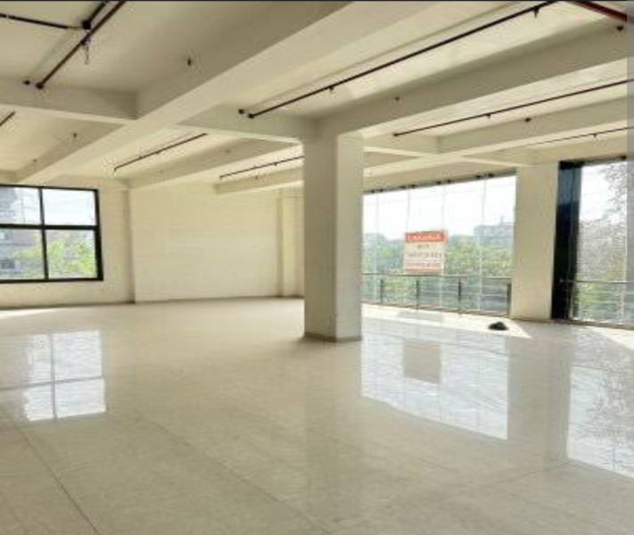  Showroom 2000 Sq.ft. for Rent in Shivganj, Arrah