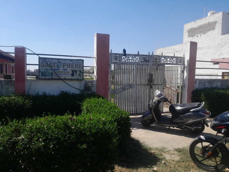  Guest House 3400 Sq.ft. for Rent in Achhnera, Agra