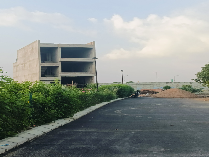  Commercial Land 150 Sq. Yards for Sale in Kalli Paschim, Lucknow