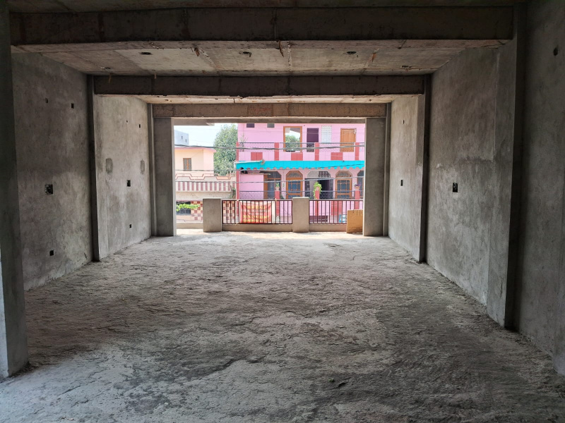  Showroom 1200 Sq.ft. for Rent in Malla Gorakhpur, Haldwani