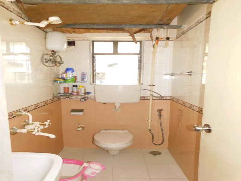 3.5 BHK Apartment 1450 Sq.ft. for Rent in Khar, Mumbai