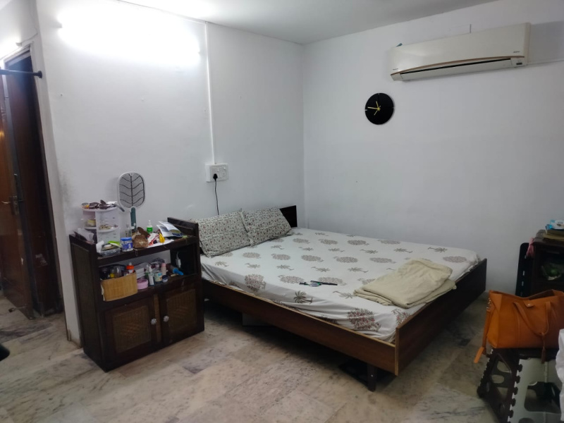 2 BHK Apartment 1700 Sq.ft. for Sale in South Extension Part I, Delhi