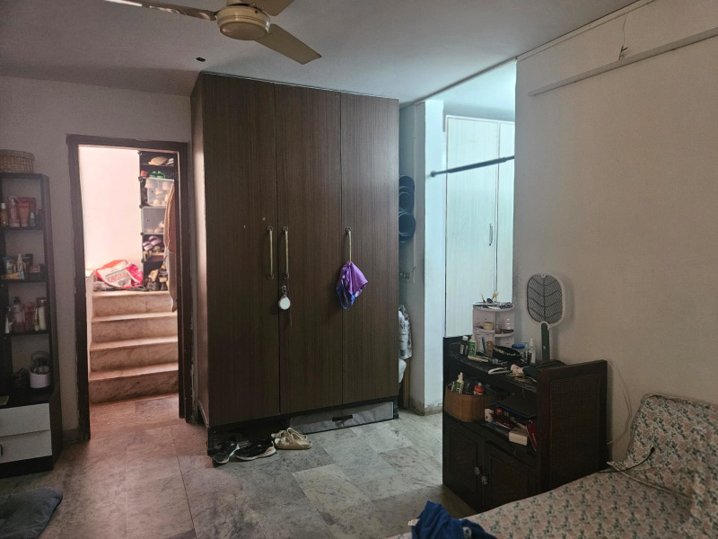2 BHK 1700 Sq.ft. Apartment for Sale in South Extension, Delhi